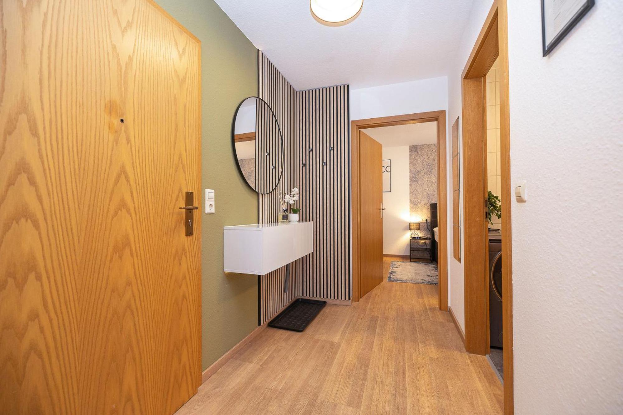 Luxx Home Bc, Zentral - Fuer 4 Personen - Balkon - Parken - Voll Ausgestattete Kueche Biberach an der Riß 外观 照片